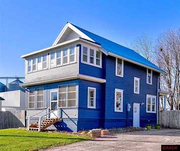 209 N County Road 16 Comfrey, MN 56019