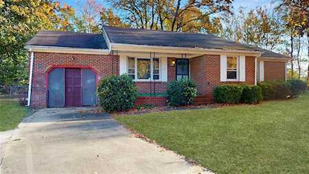 1721 Higgins St Chesapeake, VA 23324