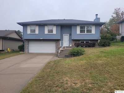2310 Willow Circle Bellevue, NE 68123