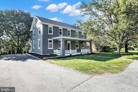 150 Stony Battery Rd Landisville, PA 17538