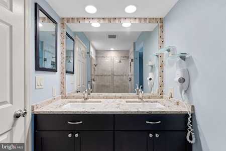 12 Dartmoor Ct Olney, MD 20832