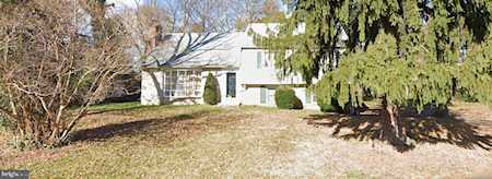 319 Prichard Ln Wallingford, PA 19086