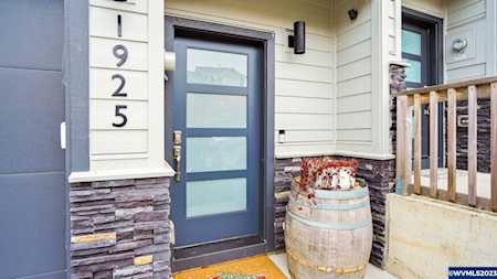 1925 Brookvale Av Salem, OR 97306