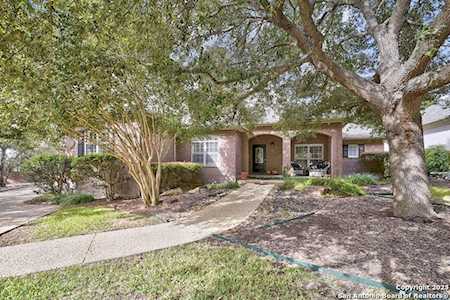 656 Forest Ridge New Braunfels, TX 78130
