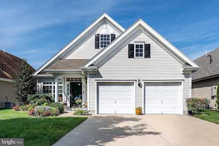 104 Garnett Ln Egg Harbor Township, NJ 08234