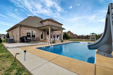 2094 Trout Trail Murfreesboro, TN 37129