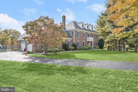 22300 Flintridge Dr Brookeville, MD 20833