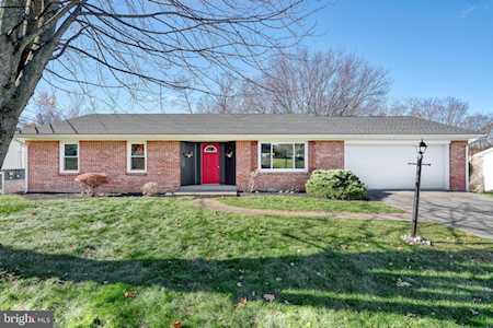 7 Hellam Dr Mechanicsburg, PA 17055