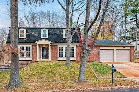 13129 Greenbough Dr. St Louis, MO 63146