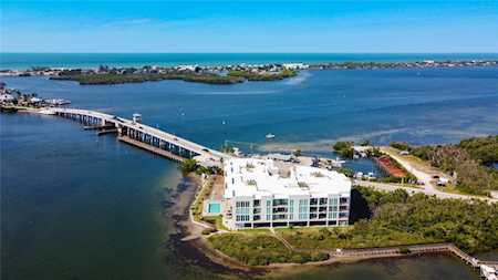 1375 Beach Rd #201 Englewood, FL 34223