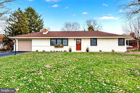 3 Nittany Dr Mechanicsburg, PA 17055