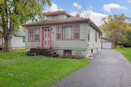 1959 Hitchcock Ave Downers Grove, IL 60515
