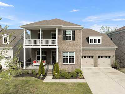 1032 Amelia Park Dr Franklin, TN 37067