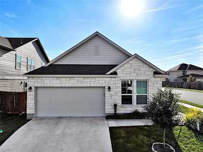 613 Falkland TRCE Pflugerville, TX 78660