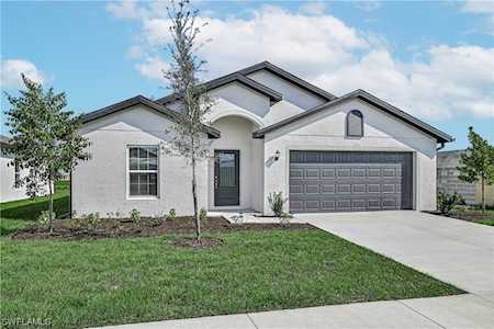 1402 W Bush St Immokalee, FL 34142