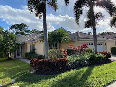 653 SW Lake Charles Circle Port St Lucie, FL 34986