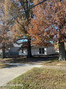 5208 Robinwood Rd Louisville, KY 40218