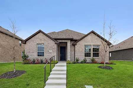1443 Pegasus Drive Lancaster, TX 75134