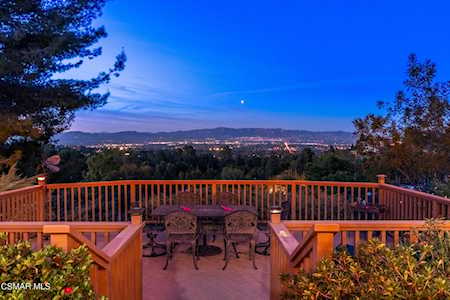 4665 Ellenita Ave Tarzana, CA 91356