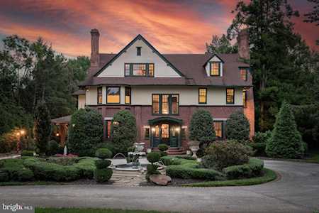621 Chester Ave Moorestown, NJ 08057