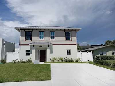 717 Bayberry Drive Lake Park, FL 33403