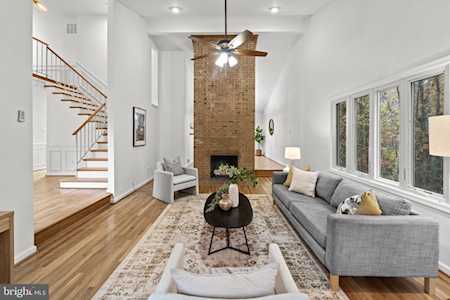 1706 Maple Hill Place Alexandria, VA 22302