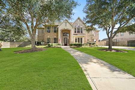 6003 Cross Creek Harbor Ln Fulshear, TX 77441