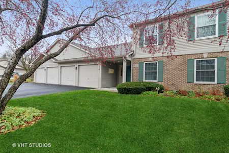 1021 Wynnfield Ct #A Elgin, IL 60120