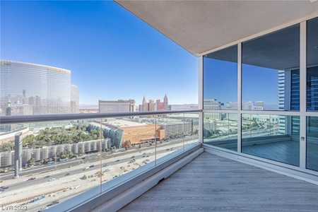 4575 Dean Martin Dr #2211 Las Vegas, NV 89103