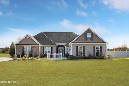 2106 Lenox St Jacksonville, NC 28546