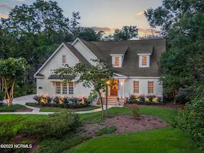 1225 Arboretum Dr Wilmington, NC 28405