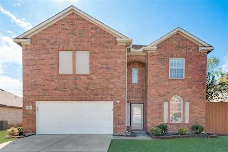 304 Benton Drive Roanoke, TX 76262