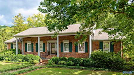 1606 SE Drake Avenue Huntsville, AL 35802