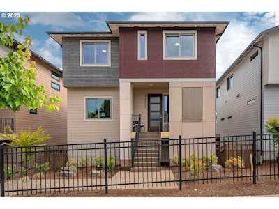 16266 SE Pleasant Valley PKWY Happy Valley, OR 97086