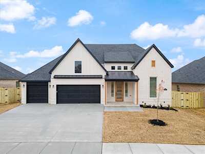 1830 Lotus Rd Centerton, AR 72719