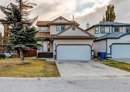 125 Harvest Creek Close NE Calgary, AB T3K 4P9