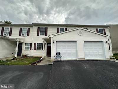 214 Red Cedar Ln Marietta, PA 17547