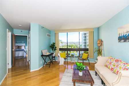 300 Wai Nani Way #II813 Honolulu, HI 96815