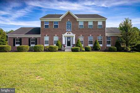 13 Victoria Dr Swedesboro, NJ 08085