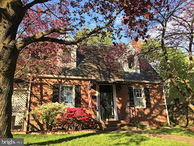2416 N Florida St Arlington, VA 22207