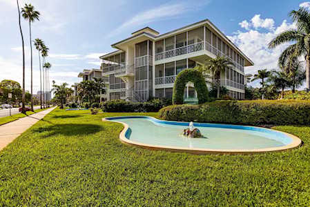 1036 N Shore Dr NE #4 St. Petersburg, FL 33701