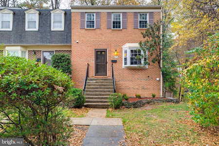 5550 Falmead Rd Fairfax, VA 22032