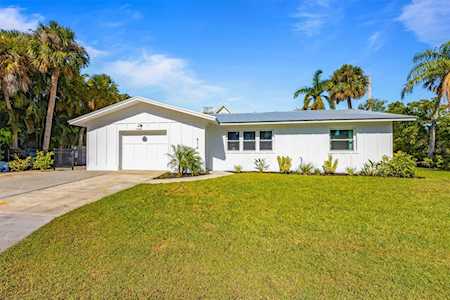 414 79th St Holmes Beach, FL 34217