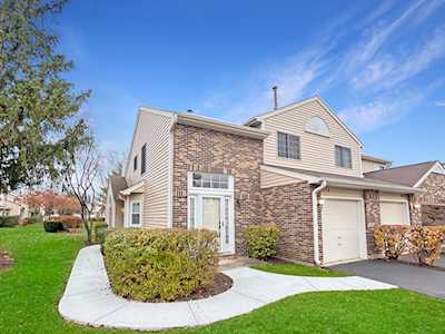 1075 Bedford Dr #9B Carol Stream, IL 60188