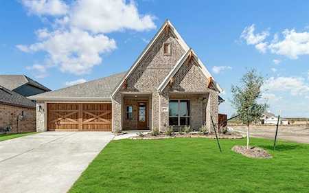 2724 Ben Thomas Street Burleson, TX 76028