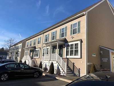 17 Foster St #8 Brockton, MA 02301