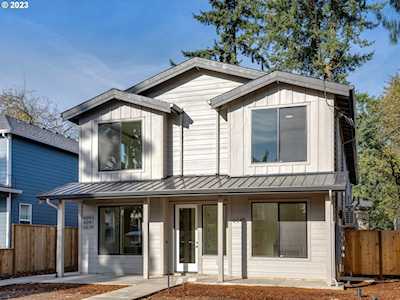 6039 SE Lambert ST Portland, OR 97206