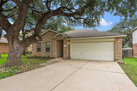 2214 Amy Lynn LN Cedar Park, TX 78613
