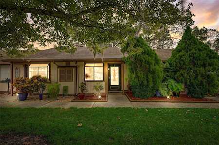 105 Edgewood Ct Oldsmar, FL 34677