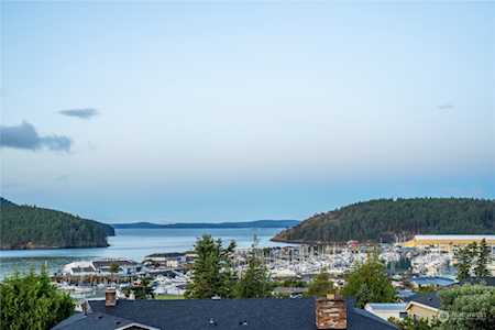 4908 Macbeth Dr Anacortes, WA 98221